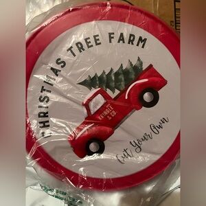 Brand New 3 pack of plastic holiday tins